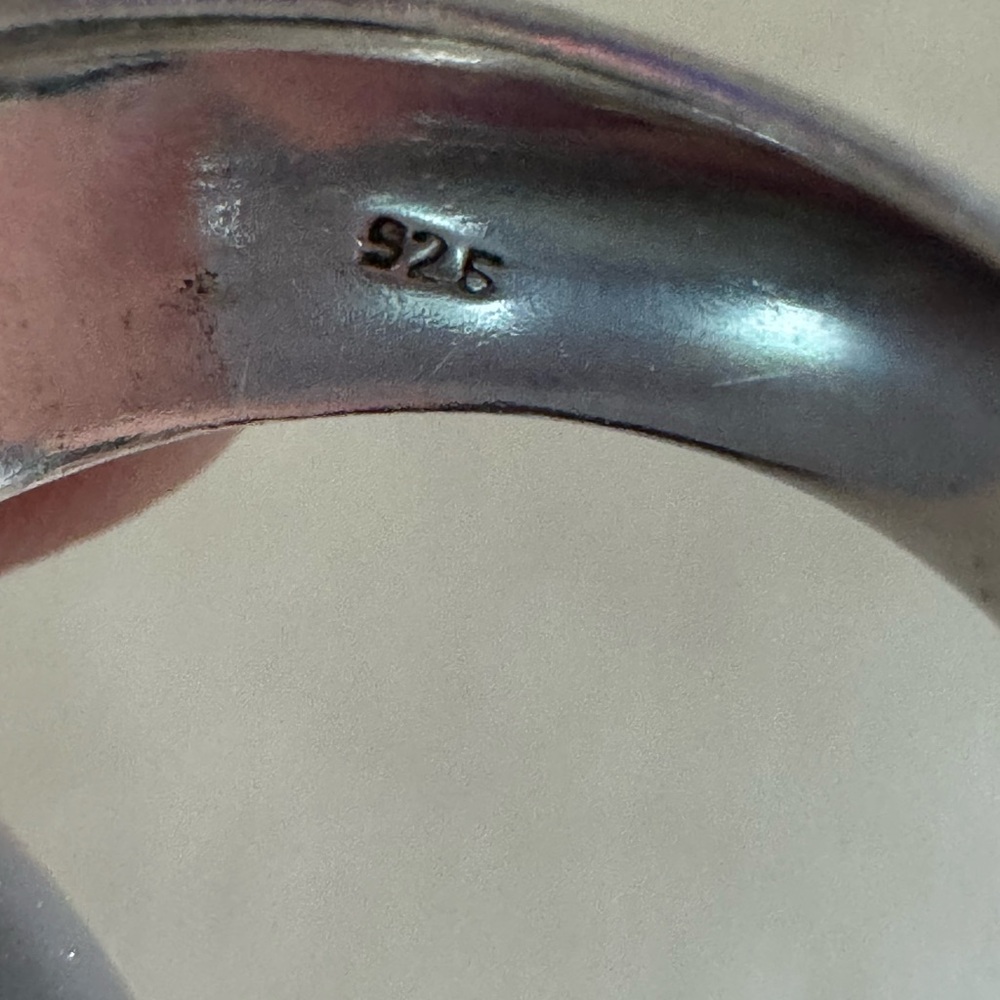 Sterling silver, amethyst and crystal ring. Size 6. - Picture 6 of 6